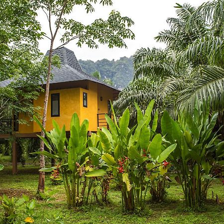 Anurak Community Lodge Phanom Extérieur photo