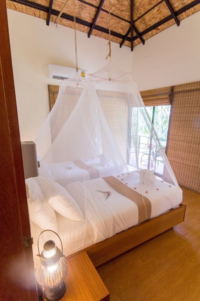 Anurak Community Lodge Phanom Extérieur photo